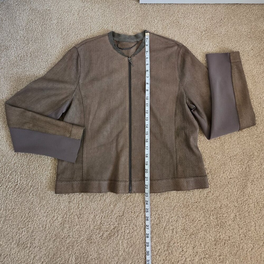 Elie Tahari die cut lambskin leather collarless jacket - Picture 12 of 16